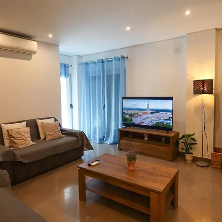 A 50 Metros Do Santuario De Apartment Fátima