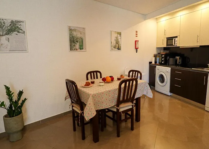 A 50 Metros Do Santuário De Apartamento *