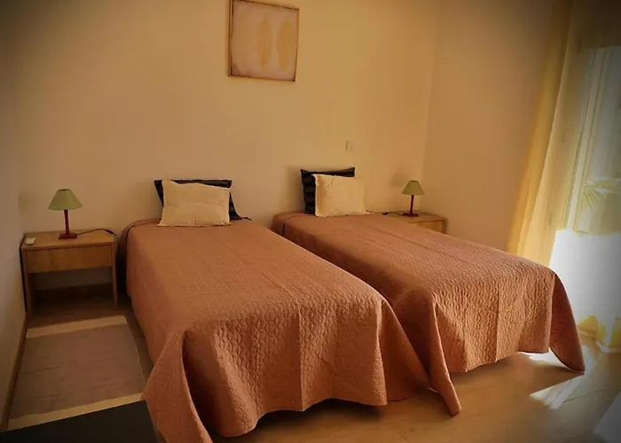 A 50 Metros Do Santuário De Apartamento *